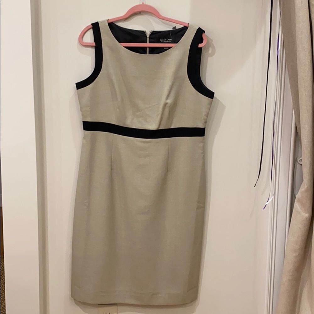 Women’s dress NWT